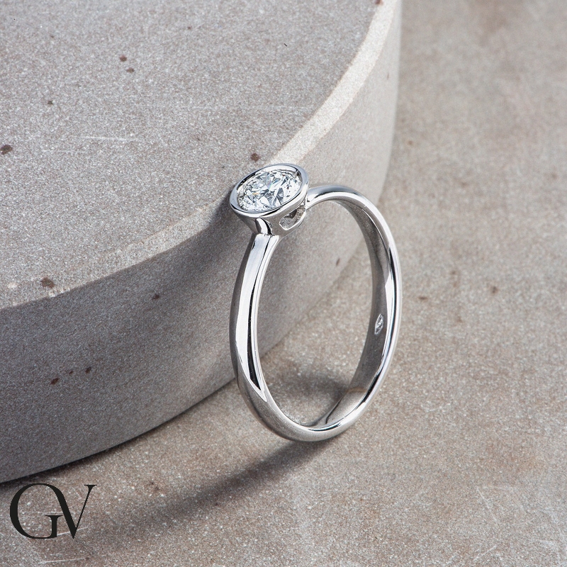 Solitaire en or blanc 750 avec diamant  0.50 ct