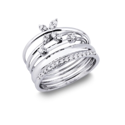 Bague en or blanc 18k avec diamants motif papillon