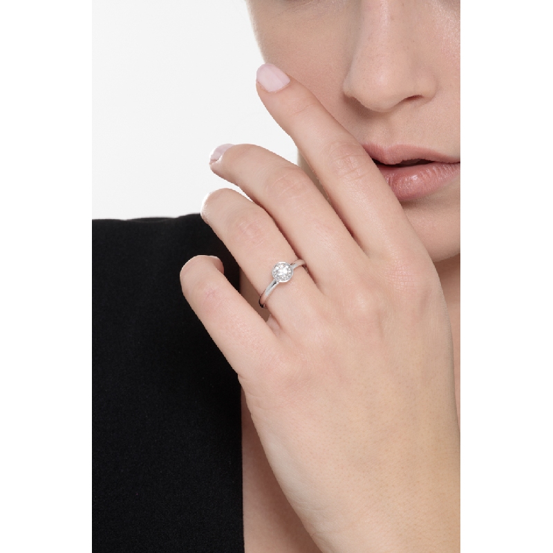 Solitaire en or blanc 18k diamant brillant 0.70 ct
