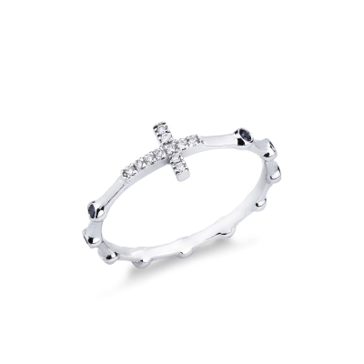 Bague en or blanc 18k avec croix et diamants blancs et noirs