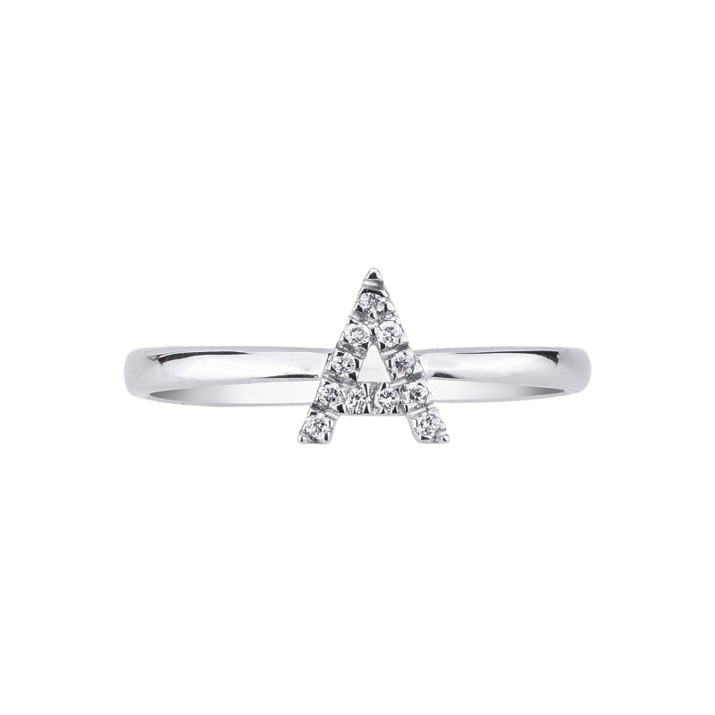 Bague avec lettre   A  en or blanc et diamants