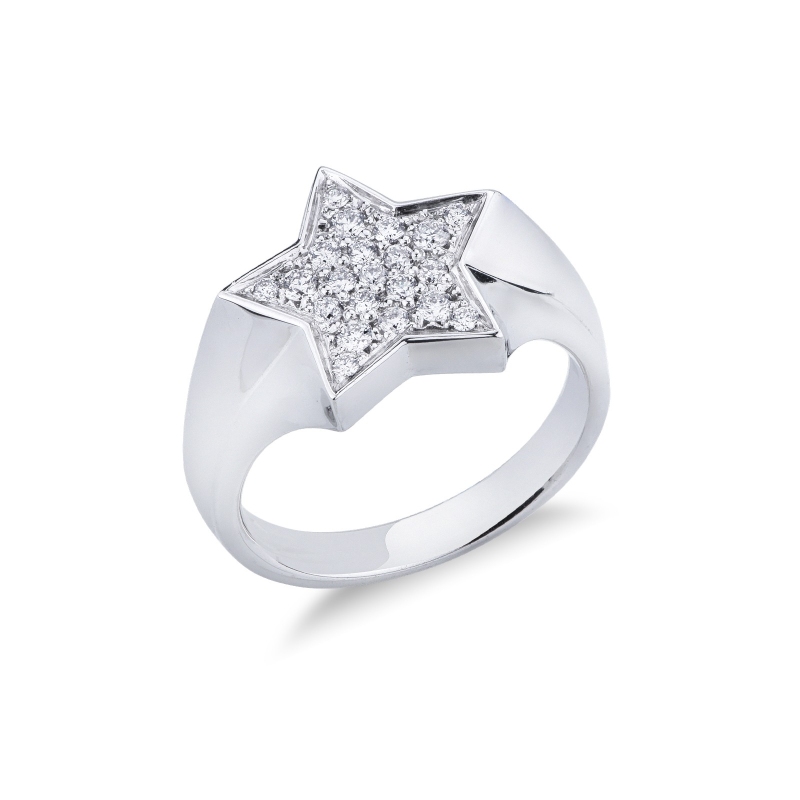 Bague en or blanc 18k avec pavé de diamants en forme d’étoile