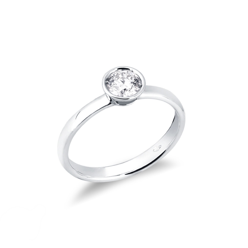 Solitaire en or blanc 750 avec diamant  0.50 ct