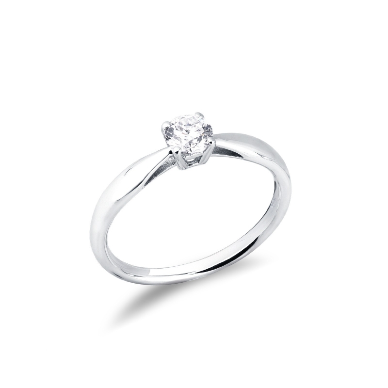 Solitaire 4 griffes en or blanc 18k avec diamant 0.40 ct