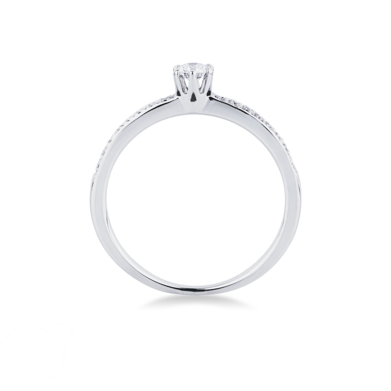 Bague solitaire en or blanc 18 carats avec diamants sur la monture