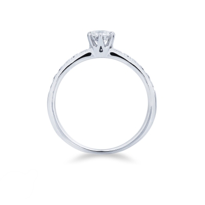 Bague solitaire en or blanc 18ct avec diamant central 0,40 ct