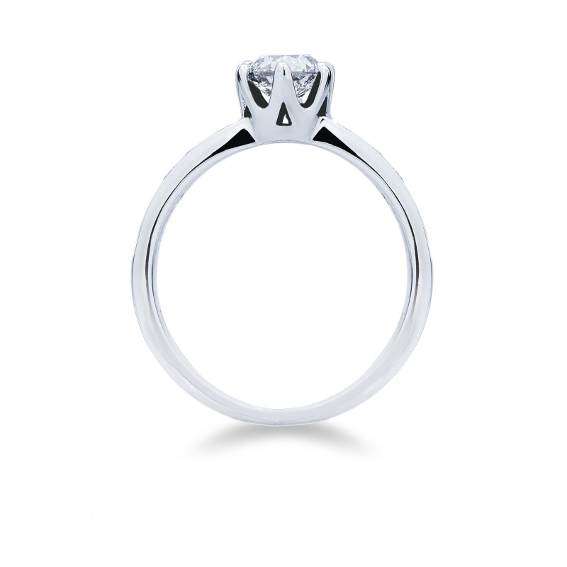 Solitaire en or blanc 18 ct avec diamant central de 0,80 ct