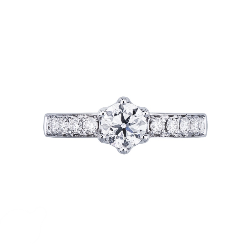 Solitaire en or blanc 18 ct avec diamant central de 0,80 ct