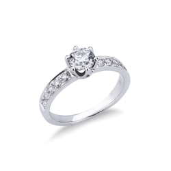 Solitaire en or blanc 18 ct avec diamant central de 0,80 ct