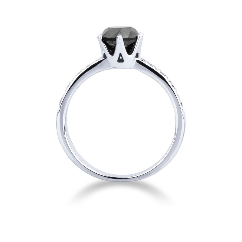 Bague solitaire en or blanc 18k et diamant noir