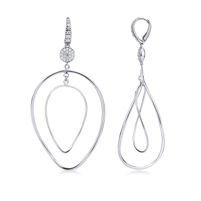 Boucles d’oreilles pendantes ovales en or blanc 18k avec diamants
