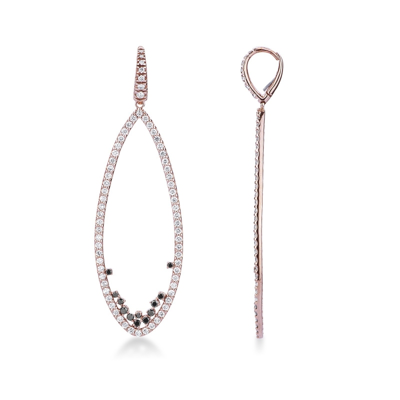 Boucles d'oreilles ovales en or rose 18k avec diamants et diamants noirs