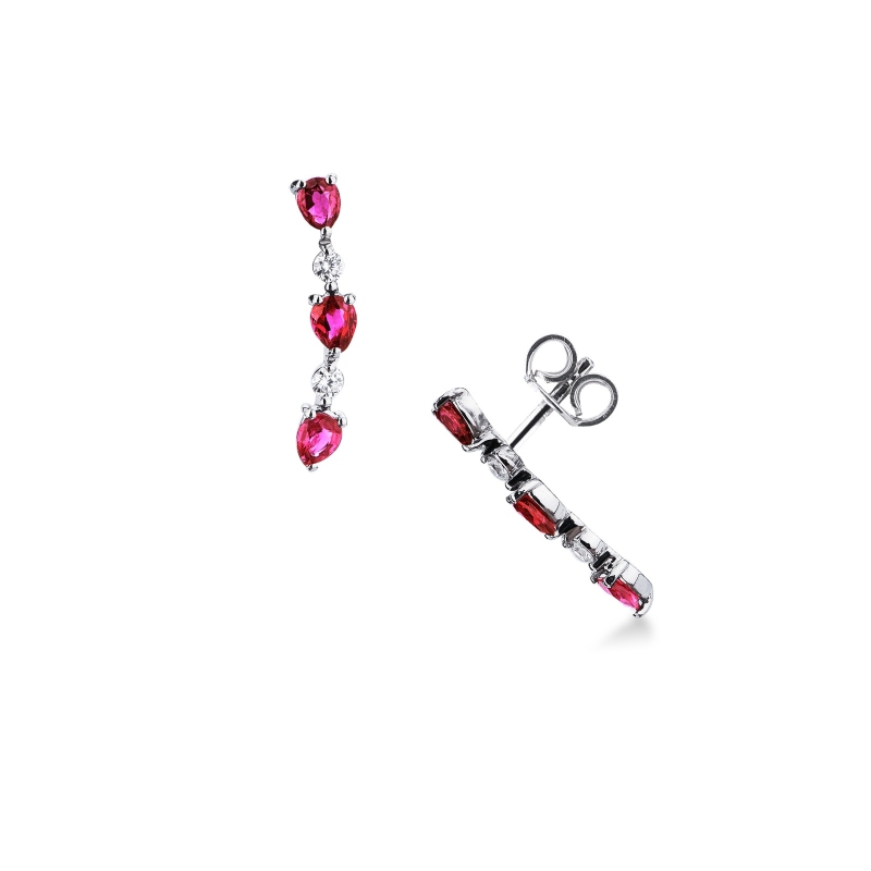 Boucles d’oreilles or blanc 18k avec rubis poire et diamants