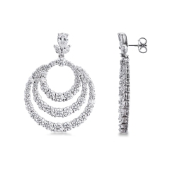 Boucles d’oreilles en or blanc 18 carats et diamants 