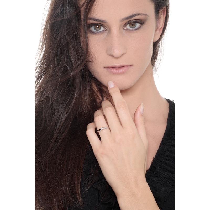 Bague de mariage or blanc 18k avec diamant 0.25 ct