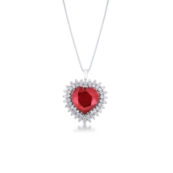 Collier en or blanc 18K avec pendentif en rubis taille cœur 14x14 mm