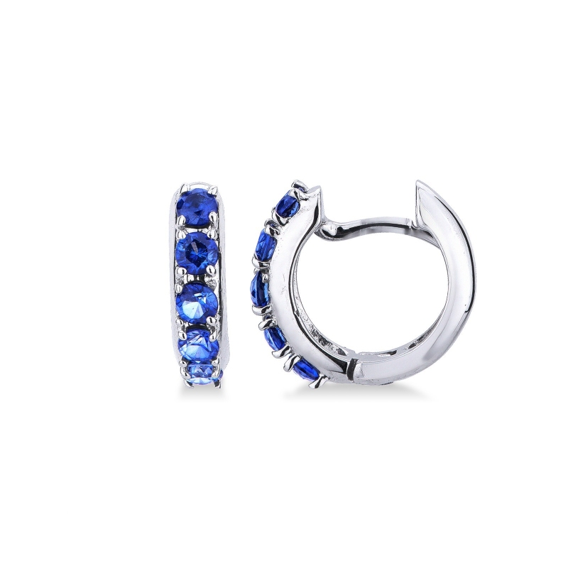 Boucles d'oreilles créoles en or blanc 18k avec saphirs bleus