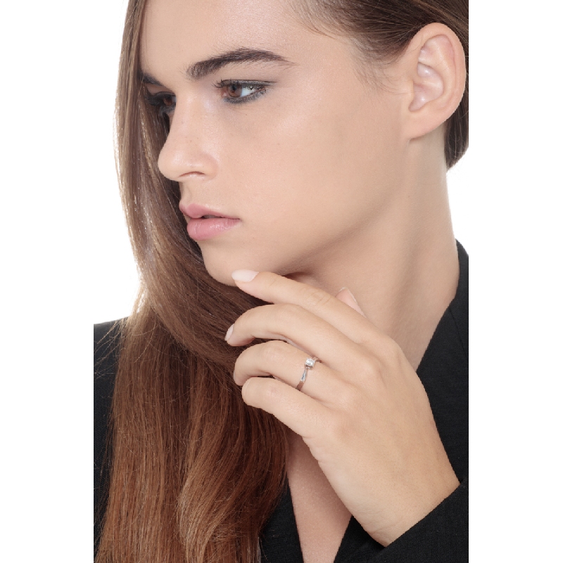 Bague de fiançailles diamant 0.30 ct or blanc 18k