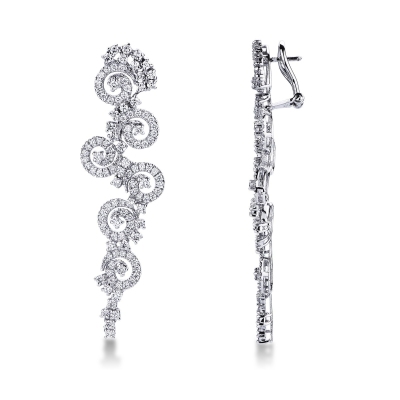  Boucles d’oreilles pendantes en or blanc 18k avec diamants
