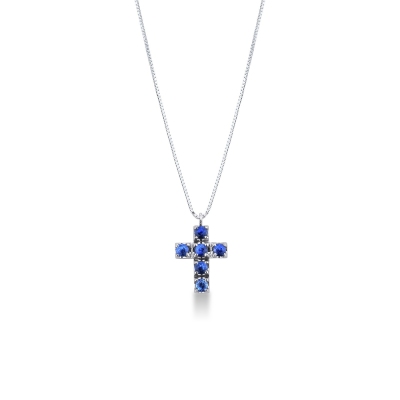 Collier en or blanc 18k avec croix ornée de saphirs bleus