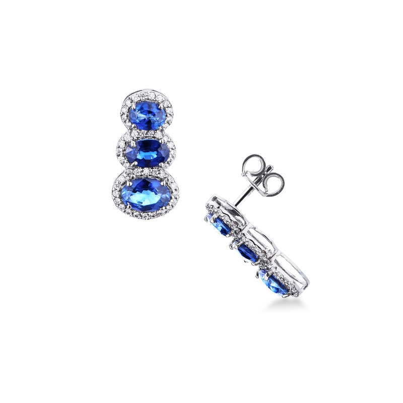 Boucles d'oreilles or blanc 18k avec saphirs ovales et diamants 