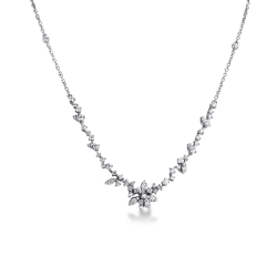 Collier fleur en or blanc 18k avec diamants taille brillante