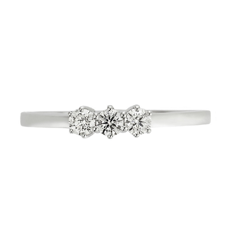 Bague modèle trilogie en or blanc 18k avec 3 diamants