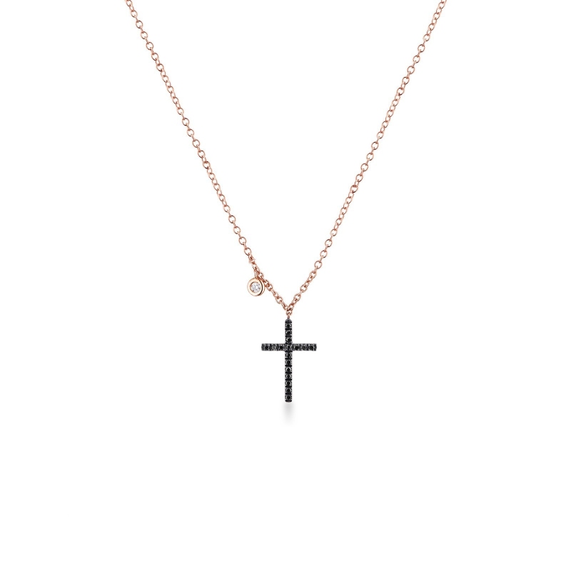 Collier en or rose 18k avec croix orné de diamants noirs et d'un diamant 