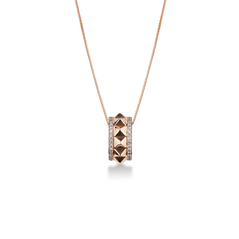 Collier en or rose 18k avec pendentif et diamants