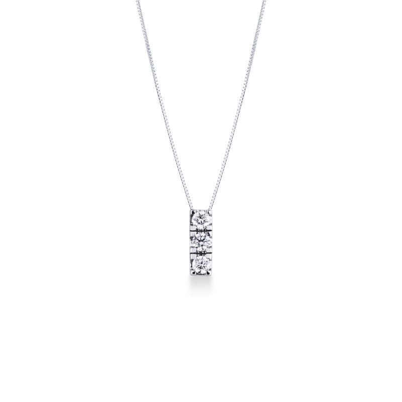 Collier en or blanc 18k avec pendentif trilogy en diamants