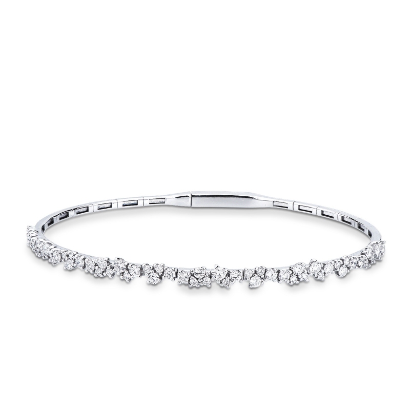 Bracelet en or blanc 18 carats motifs feuilles et diamants