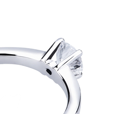 Bague solitaire diamant 0,50 ct or blanc 18k