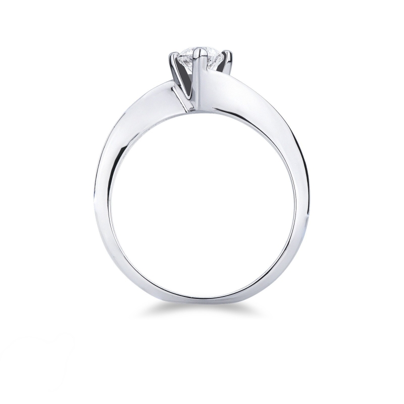 Solitaire modèle Valentino en or blanc 18ct avec diamant 0,40 carat