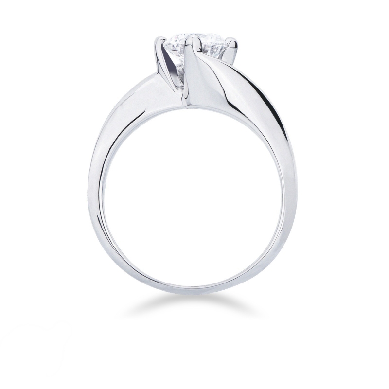 Solitaire en or blanc 750 avec brillant 0.90 ct 