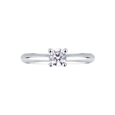 Bague solitaire en or blanc 18k avec diamant 0.50 ct