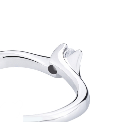 Solitaire bague en or blanc 18 ct avec diamant 0,10 ct