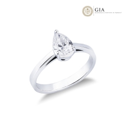 Bague solitaire en or 18k avec diamant poire certifié GIA 0.70 ct