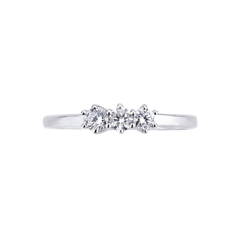 Demi alliance en or blanc avec 3 diamants 0.20 ct