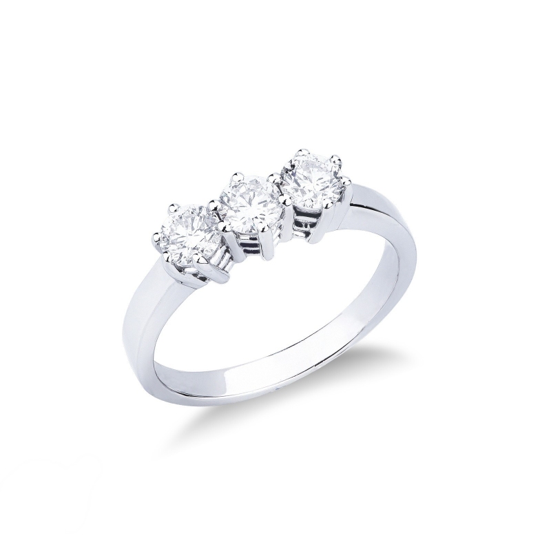 Bague 3 pierres de 0.75 ct en or blanc 18k 