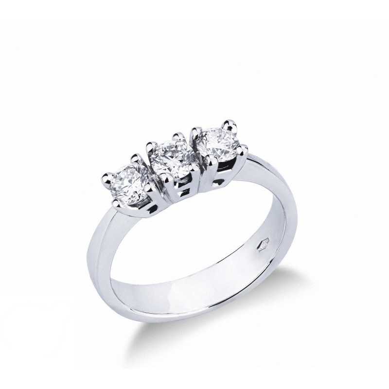Bague trilogy en or blanc 18k avec diamants 0.75 ct