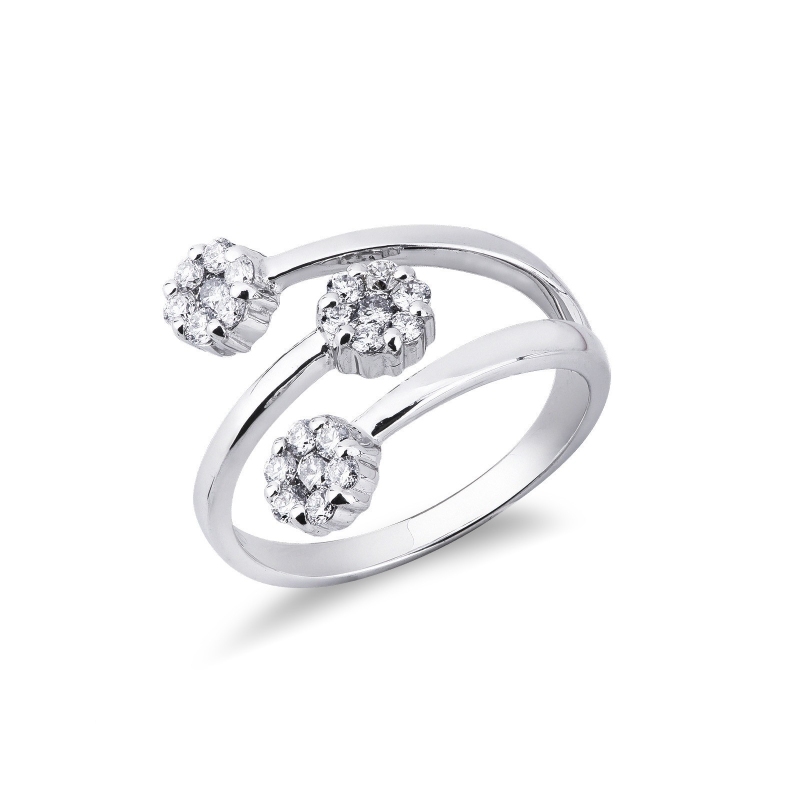 Bague illusion de diamants en or blanc 18 carats avec trois fleurs