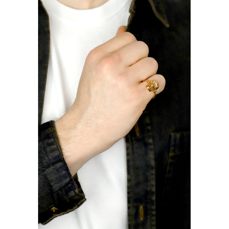 Bague tête de mort en or rose 18k et diamants