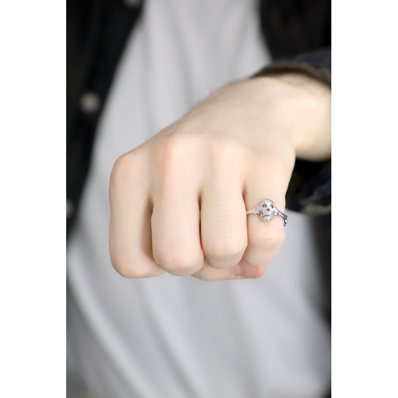 Bague skull mobile en or blanc 18k avec diamants