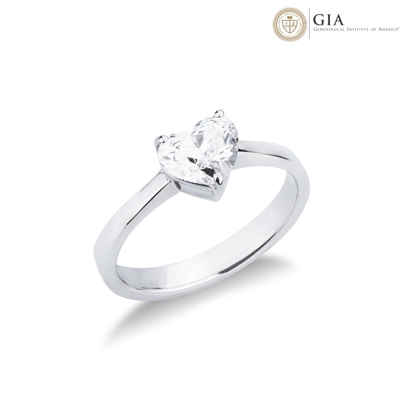  Bague solitaire en or blanc 18k avec diamant cœur certifié GIA 1.00
