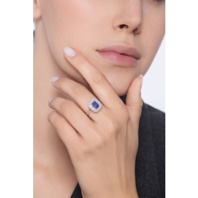 Bague halo double en or blanc 18 carats avec tanzanite rectangulaire et diamants