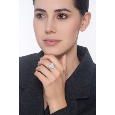 Bague cœur pavé en or blanc 18 carats avec diamants