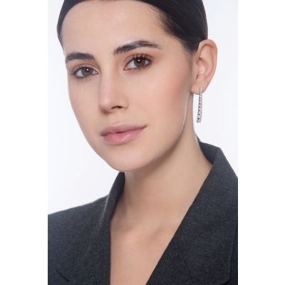 Boucles d’oreilles femme tennis en or blanc 18k avec diamants dégradés