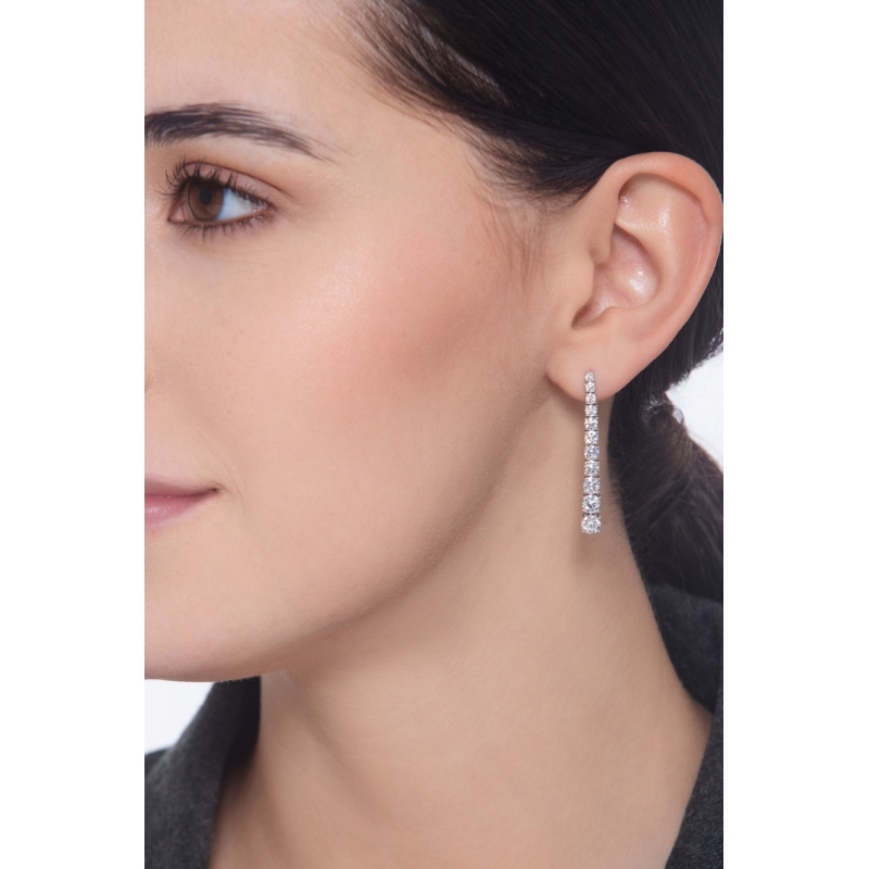 Boucles d’oreilles femme tennis en or blanc 18k avec diamants dégradés