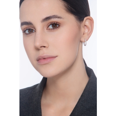  Boucles d’oreilles créoles en or blanc 18k avec diamants