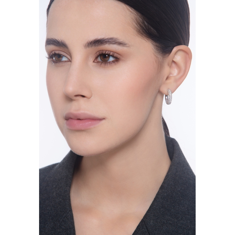 Boucles d’oreilles créoles en or blanc 18k avec diamants naturels